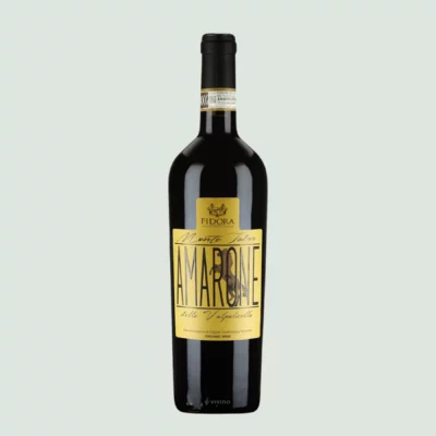 Close-up of the Amarone della Valpolicella DOCG organic wine label, highlighting vintage and artisanal detailing.