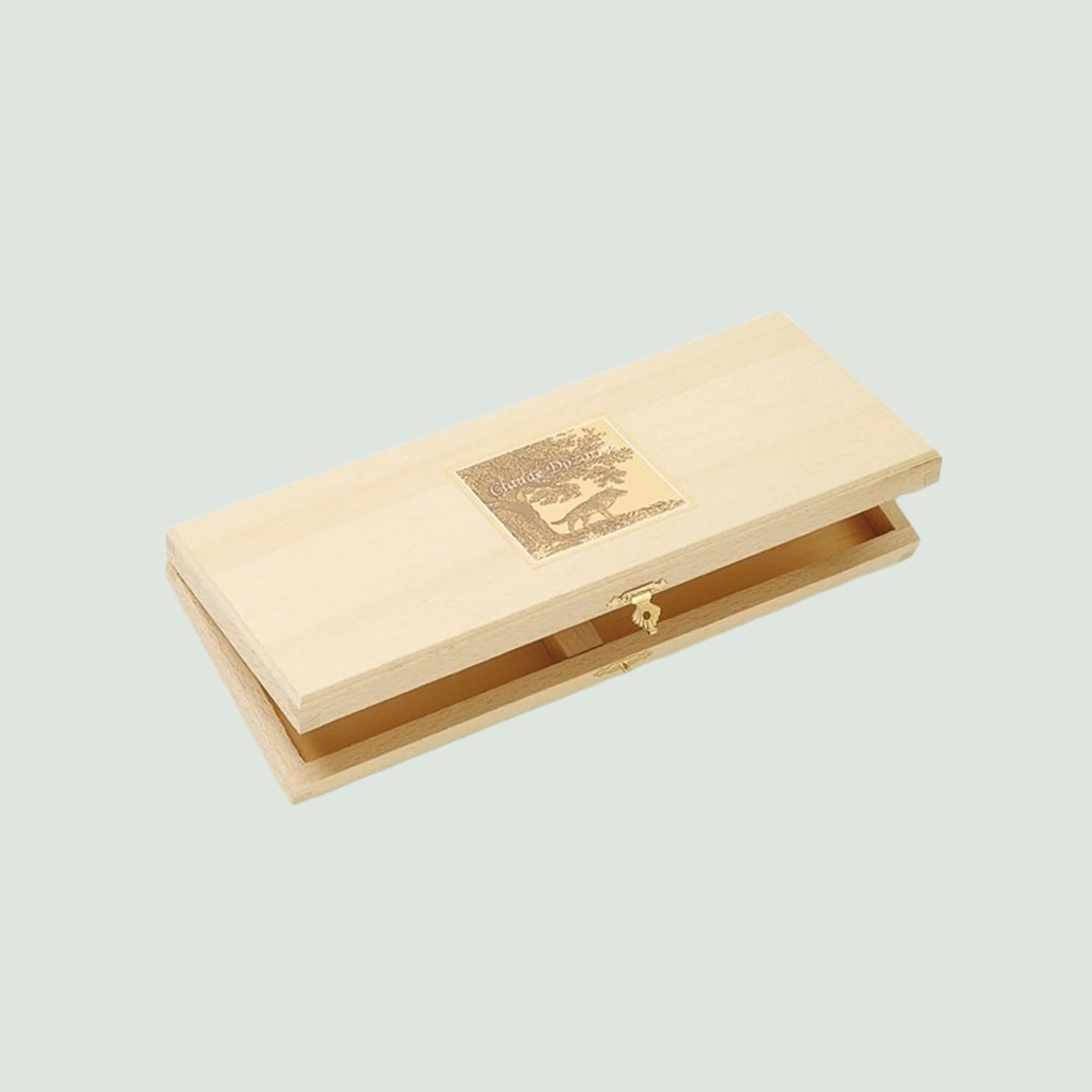 Claude Dozorme Laguiole knives in beech wood box