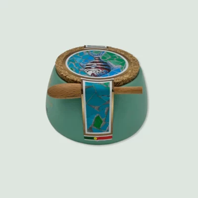 Organic Salt Flor de Sal de l’Algarve in turquoise ceramic pot with spoon – side view