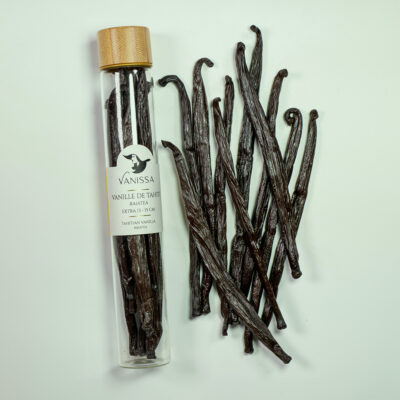 Dive into the exquisite taste of Bourbon Vanilla Madagascar (2 Pods). A must-have for top chefs, discover the unique blend of freshness and sweet intensity.