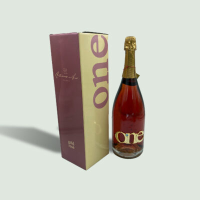 ONE Gold Sparkling Rose Wine (cava) with edible gold flakes 1.5L MAGNUM