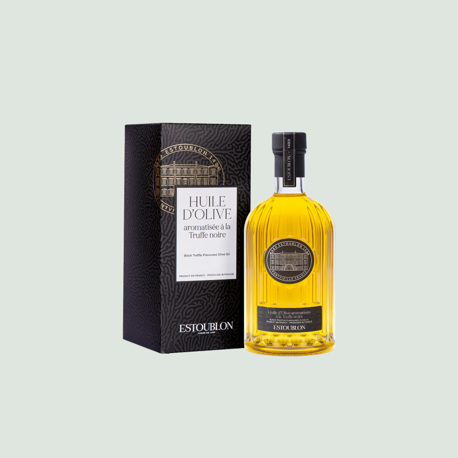 Truffle-flavoured extra virgin olive oil in elegant 200ml glass bottle